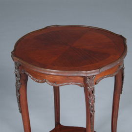 Mahoniehouten Lodewijk XI stijl bijzettafeltje of wijntafeltje ca 1900 (No.440565)