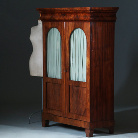 Biedermeier boekenkastje met getoogde ruiten uitneembare bespanning ca 1830 mahonie (No.280320)