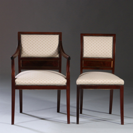 Stel van 10 directoire stoelen in hiërarchische maten incl nieuwe bekleding naar wens  (No.211745)