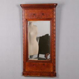 Antieke spiegels / Rijk ingelegde noten en mahonie spiegel met facet geslepen glas (No.752837)