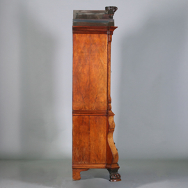 Prachtig gaaf  Hollands Kabinet met gespiegelde wortel panelen ca 1750 (No.450420)