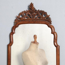 Antieke spiegels  / Hollandse notenhouten Soester spiegel ca. 1790 met afneembare kroon 45 X 85 cm (No.650355)