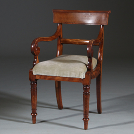 8 Eetkamer stoelen in bekleding naar wens Victoriaans ca 1875 (No.270105)