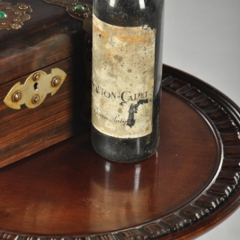 Antieke bijzettafels / Hoge chique ronde wijntafeltje ca.l 1900 in noten met gestoken bladrand (No.590204)