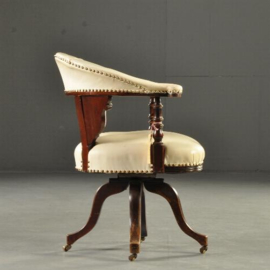 Antieke stoelen / Bureaustoel of captainschair ca. 1860 met oud wit leer (No.194189)