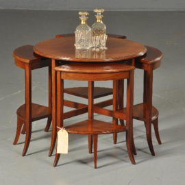 Antieke tafel / Ronde salontafel met 4 uitneembare 5 bijzettafeltjes ca. 1920 Mahonie (No.502854)