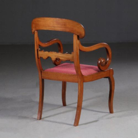 Antieke stoelen / Stel van 8 Charles X mahonie eetkamerstoelen 2 met armleuningen  ca. 1820 prijs incl bekleding naar wens (No.650357)