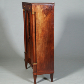 Kleine Empire boekenkast ca 1815 in mahonie met bloemmahonie (No.452455)