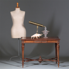 Schrijftafeltje of wandtafel in notenhout met brede lade Frankrijk ca 1860 (No.422435)