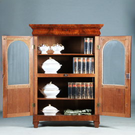 Biedermeier boekenkastje met getoogde ruiten uitneembare bespanning ca 1830 mahonie (No.280320)
