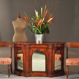 Antieke kast / Victoriaanse serpentien credenza ca. 1850 wortelnoten (No.212251)