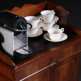 Antieke kast / Klein Hollands waskastje óf Nespresso-kastje ca. 1840 met wasdoek ingelegd (No.522362)