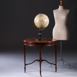 Salontafel in de hoge 19e eeuwse traditie, fraai ingelegd  door P E GANE - Artistic Furniture - ca 1900 (No.222160)