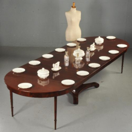 Antieke tafel / Hollandse mahonie coulissentafel  1820 tot max. 14 personen (No.501309)