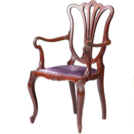 Historisch mooie stoelen inclusief stoffering naar wens!