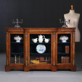 Antieke kasten / Notenhouten Credenza ca. 1875 met inlegwerk en  brons (No.782317)