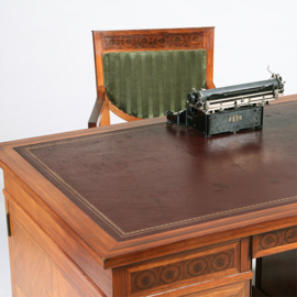 Oesterfineer ingelegd bureau met bureau stoel in bekleding naar wens (No.320435)#