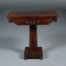 Hollandse speeltafel of wandtafel op kolompoot ca 1830 in mahonie (No.282505)