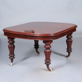 Massief mahonie eetkamertafel met slinger en inlegbladen Victoriaans ca 1860 (No.440550)