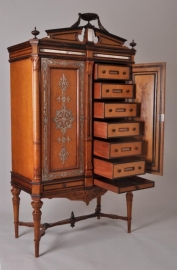 Antieke kast / "Rotterdamsche kast" gemaakt voor Burgemeester van Vollenhoven 1878 (No.76186)