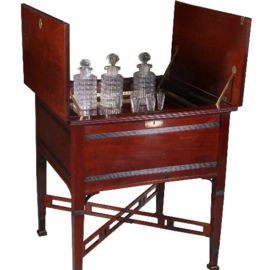 Antieke bijzettafels / wijntafels / dranktafel met "pop-up" interieur ca. 1900  (No.671939)