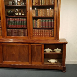 Antieke kast / Monumentale boekenkast 3 meter breed met 6 schuifdeuren ca. 1850 mahonie (No.340230)