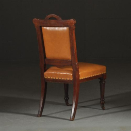 Antieke stoelen / Stel van 8 zware, hoge en brede eetkamerstoelen met bruin leer ca. 1870 (No.290628)