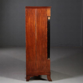 Antieke ladekasten / Hollandse Chiffoniere ca. 1825 in eiken met zwarte zuilen (No.781999)