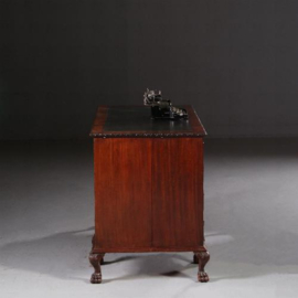 Antieke bureaus / Klein mahonie bureau Chippendale stijl ca. 1910 met donker leer en 9 laden (No.650360)
