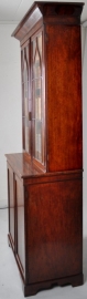 Antieke kast / Smalle hoge boekenkast met spitsbogen ca. 1840 (No.77128)