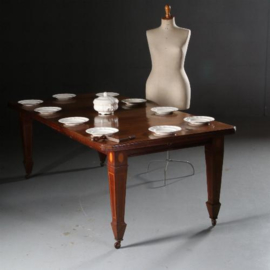 Antieke tafel / Mahonie windout table ca. 1890 met slinger en 2 extra bladen in oude kleur (No.581654)