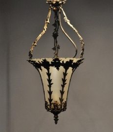 Antiek Varia / Grote bronzen hallamp / hanglamp aan de onderzijde te openen voor het... (No.474048)