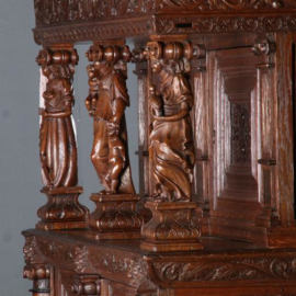 Antieke kast / Hollandse 17e eeuwse vierdeurkast  met vrijstaande beelden, eikenhout (No.572231)