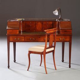 Antieke bureaus / Groot Carlton House desk in mahonie Mid Victorian ±1870 vrijstaand (No.863140)