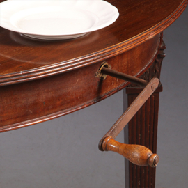 Engelse mahonie wind out table ca 1870 met slinger en drie bladen geschikt voor 10 personen  mooie oude kleur  (No.971710)