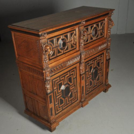 Antieke kast / vroege Zeeuwe 4-deurskast ca. 1635 in eiken met ebben  (No.521363)