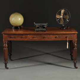 Antieke bureaus / Schrijftafel ca. 1880 Engels met gestempeld kastanjebruin leer (No.301720)