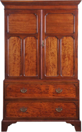 Antiek kasten / Strak mahonie kabinet ca. 1880 met 2 laden en gepaneelde deuren (No.891922)
