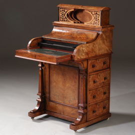 Blond wortelnoten Davenport secretaire met geheime Harlequin of pop-up postvakjes ca 1845 (No.982255)