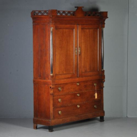 Antieke kast / Hollands  "Hekjes kabinet" ca. 1820 gezwarte zuilen en brons beslag. (No.421355)