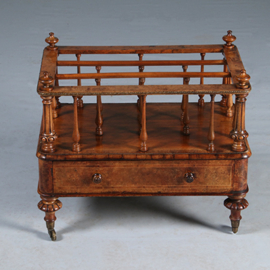 Wortelnoten Canterbury met lade gesig Gillow brons beslag en inlegwerk ca. 1850 (No.283005)#