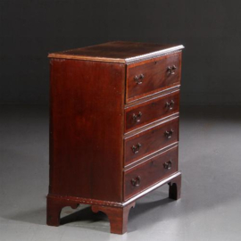 Antieke kasten / Kleine strakke commode met schrijfklep ca. 1820  in doorleefde kleur (No.661753)