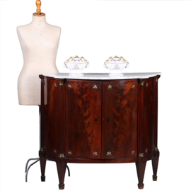Franse Empire demi lune buffet in mahonie met bloemmahonie ca 1810 (No.431520)