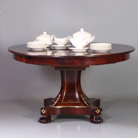 Empire coulissetafel ca 1810  in mahonie met bloemmahonie op sluierpoot met veel brons beslag (No.962670)