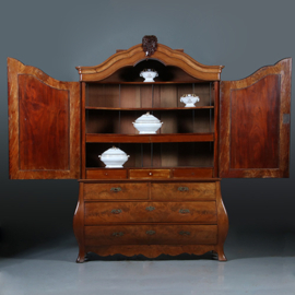 Blond mahonie gebogen kabinet  met bloemmahonie panelen ca 1840 [No.843058)
