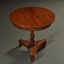 Antieke bijzettafels / wijntafels / Ovaal mahonie Willem III tafeltje / salontafeltje ca. 1870  in mahonie (No.501822)