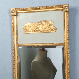 Gave korte damspiegel in goud met grijsgroen paneel ca 1920 facet geslepen (No.270125)