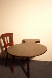Antieke tafel / Flapaandewand -wandtafel - klaptafel van ca. 1750 essenhout (No.84128)