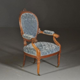 Antieke stoelen / Stel van 2 identieke armstoelen H. Pander & Zn  ca. 1890 in oude velours notenhout (No.491753)