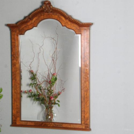 Antieke spiegels / Shouwspiegel in wortelnoten met facet, Pander ca. 1905 94 X 142 cm (No.481842)